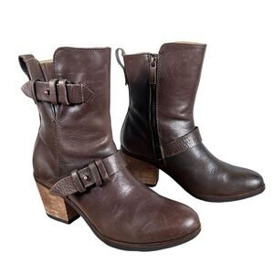 BUSSOLA Rustic Belted Leather Harness Boots